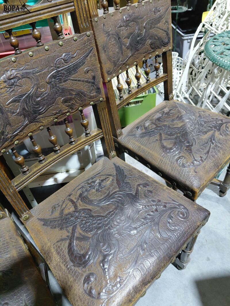 Neorenaissance stijl 1890-1900 antieke stoelen reliëfwerkniv – foto 4 – kavel bij BOPA Auctions, Aarsele