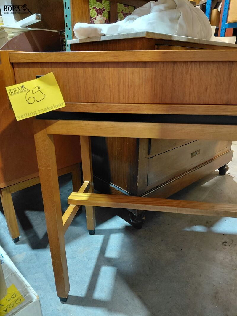 Retro schrijftafel Mid-Century modern – foto 3 – kavel bij BOPA Auctions, Aarsele