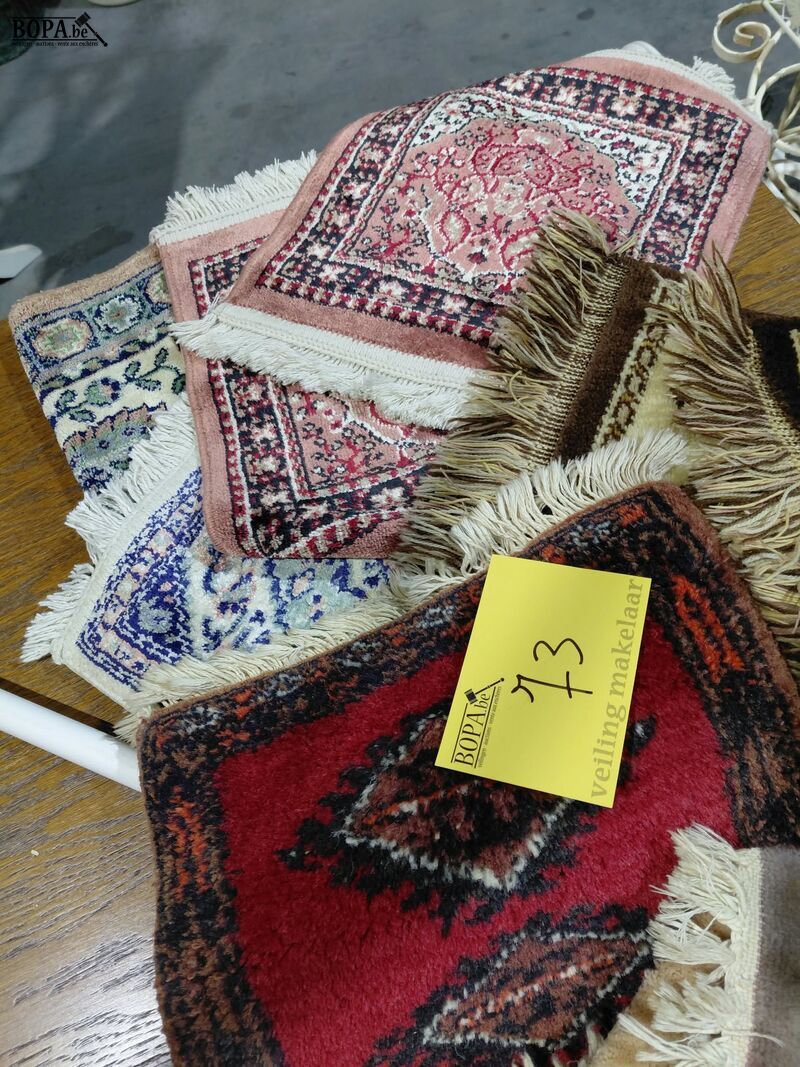 Lot kleine tapijtjes - circa 15 stuks – foto 3 – kavel bij BOPA Auctions, Aarsele