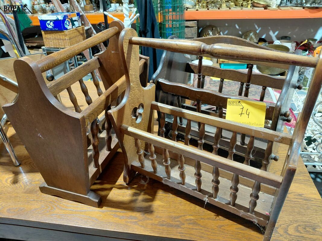 Lot lectuurbakken in hout - 3 stuks – foto 2 – kavel bij BOPA Auctions, Aarsele
