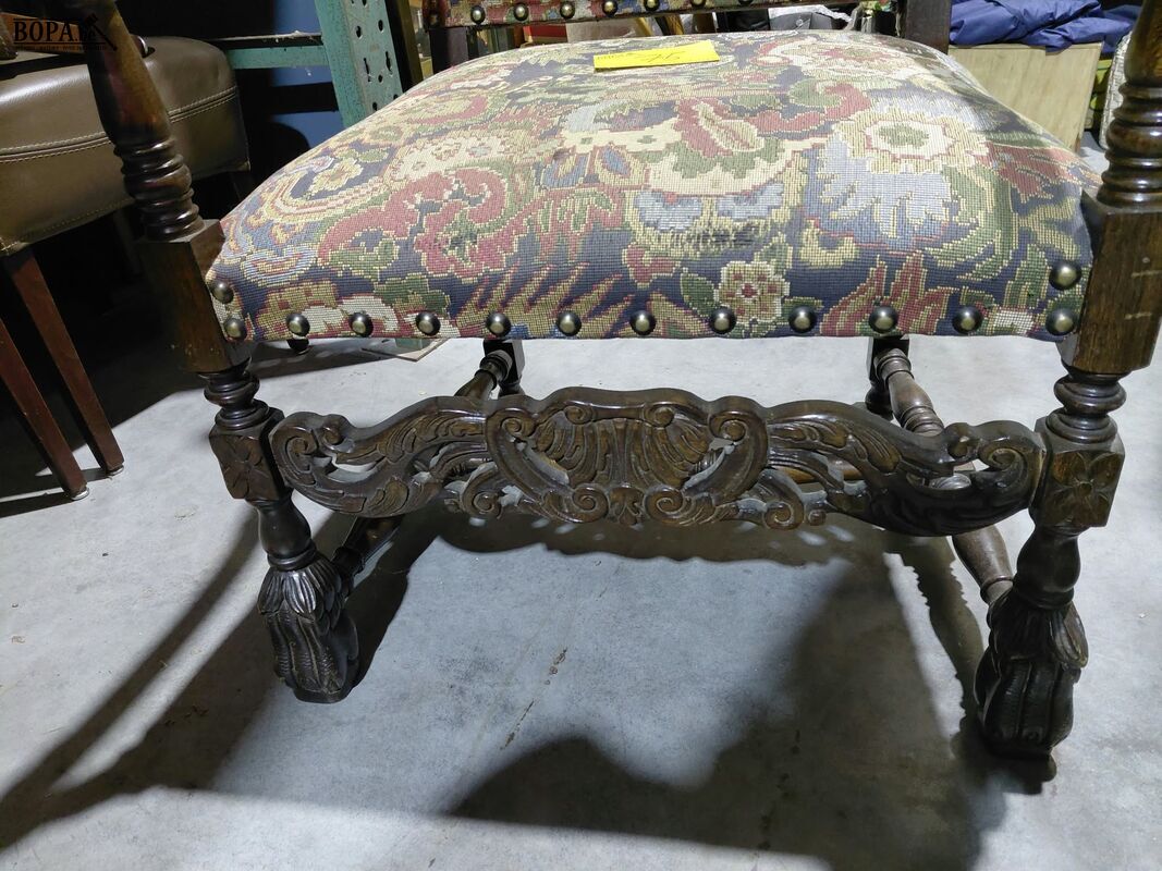 Antieke fauteuil in Renaissancestijl Louis XIV met gobelin – foto 4 – kavel bij BOPA Auctions, Aarsele
