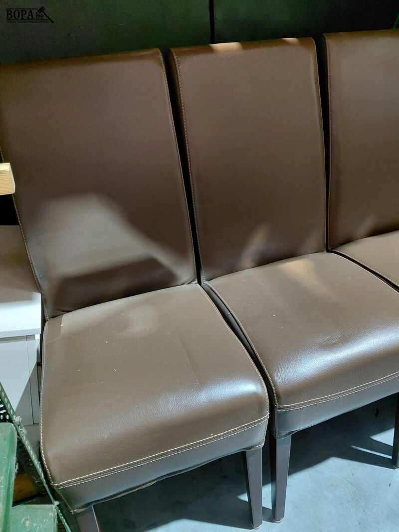 Moderne lederen stoelen - perfecte staat - 6 stuks – foto 3 – kavel bij BOPA Auctions, Aarsele