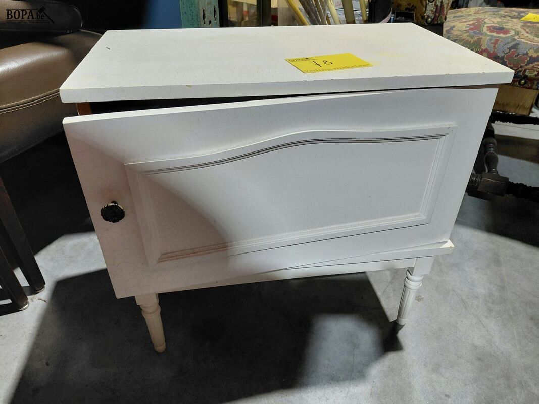 Vintage kastje – foto 2 – kavel bij BOPA Auctions, Aarsele