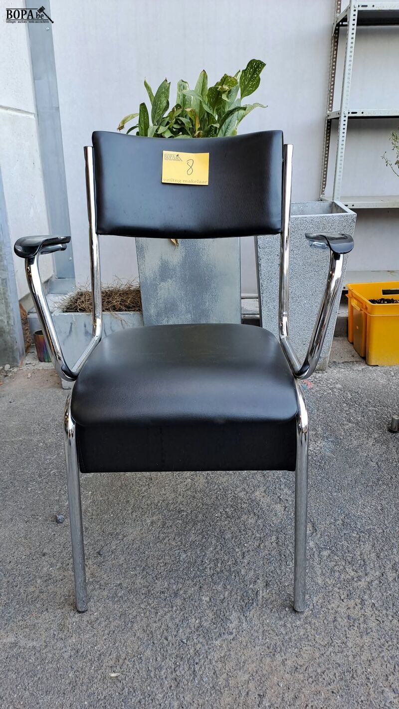 Vintage toiletstoel met verchroomd stalen frame, zwart kunst – foto 2 – kavel bij BOPA Auctions, Aarsele