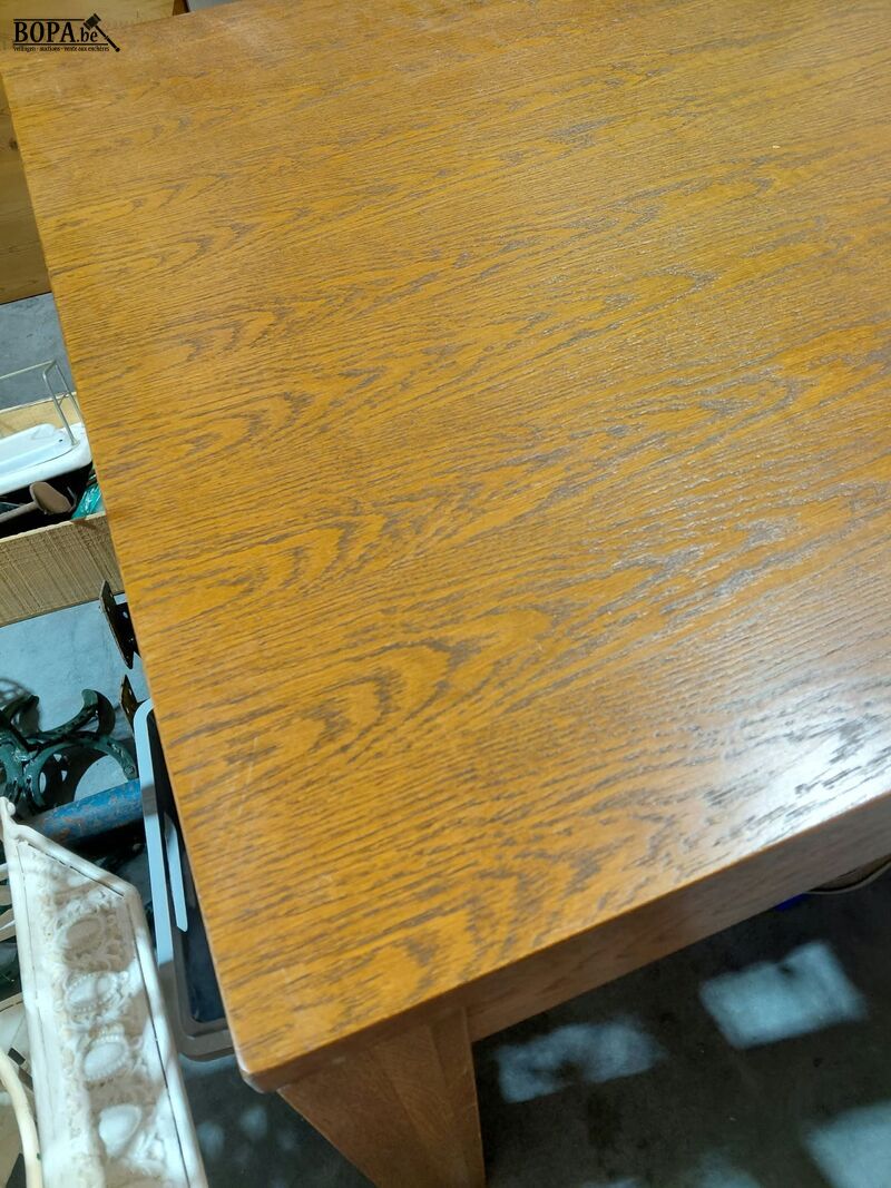 Prachtige eiken tafel met vierkante poten – foto 3 – kavel bij BOPA Auctions, Aarsele