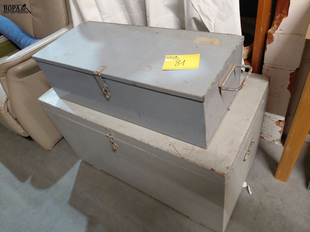 Lot kisten metaal en hout – foto 2 – kavel bij BOPA Auctions, Aarsele