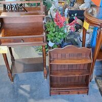 Antieken telefoontafel met lades en antieken houten wandrek – kavel bij BOPA Auctions, Aarsele