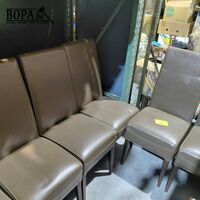 Moderne lederen stoelen - perfecte staat - 6 stuks – kavel bij BOPA Auctions, Aarsele