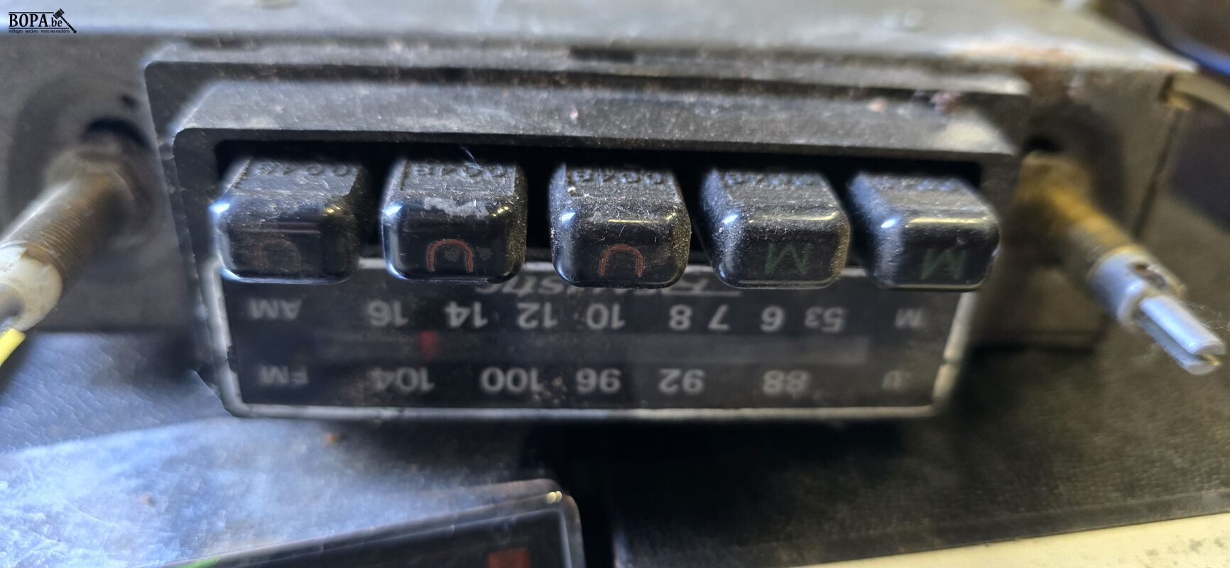 Vintage auto radio/cassette 3 stuks – foto 5 – kavel bij BOPA Auctions, Ieper