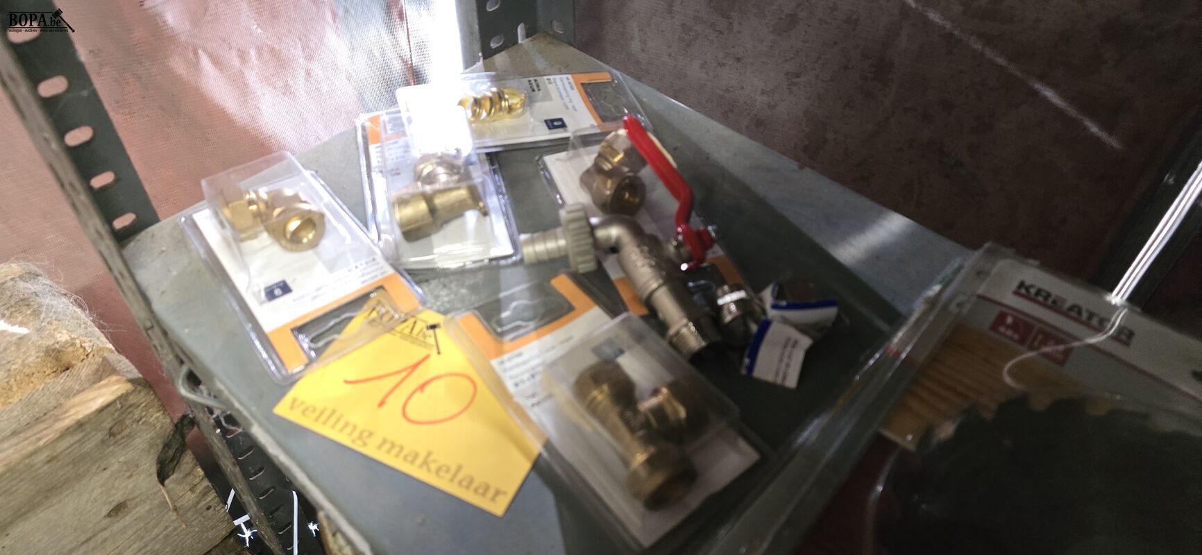 Lot sanitair materiaal – foto 2 – kavel bij BOPA Auctions, Ieper