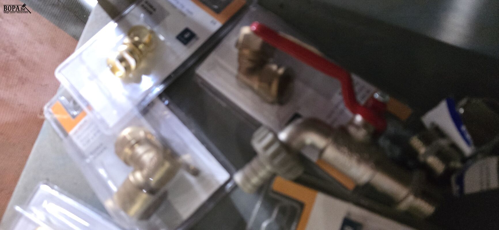 Lot sanitair materiaal – foto 4 – kavel bij BOPA Auctions, Ieper