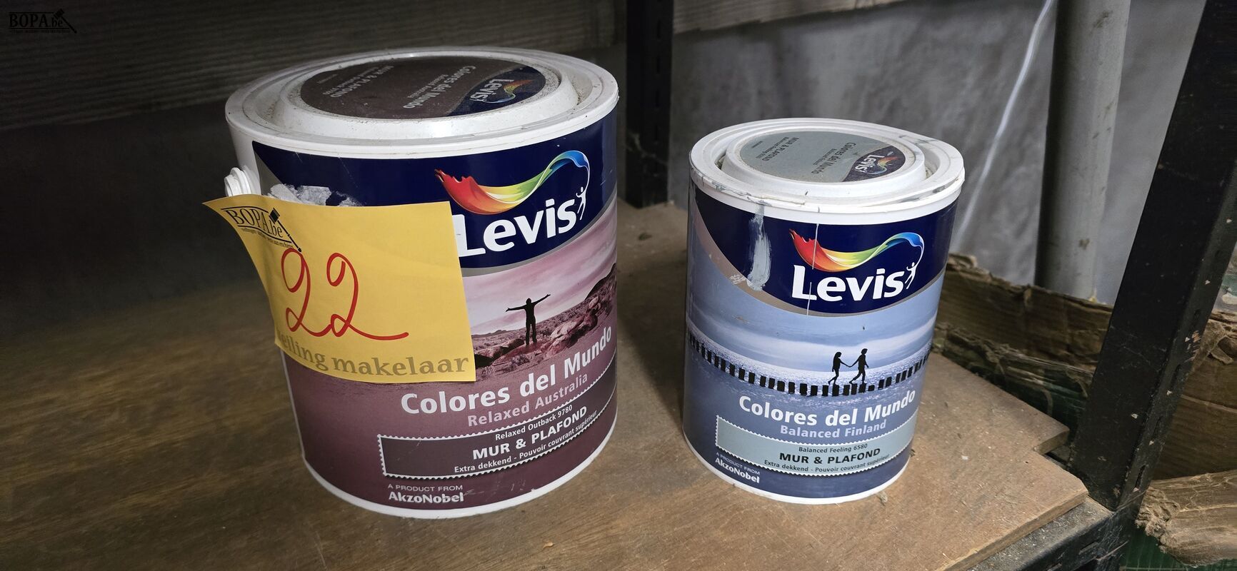 Muurverf Levis 2,5L en 1 L – foto 2 – kavel bij BOPA Auctions, Ieper