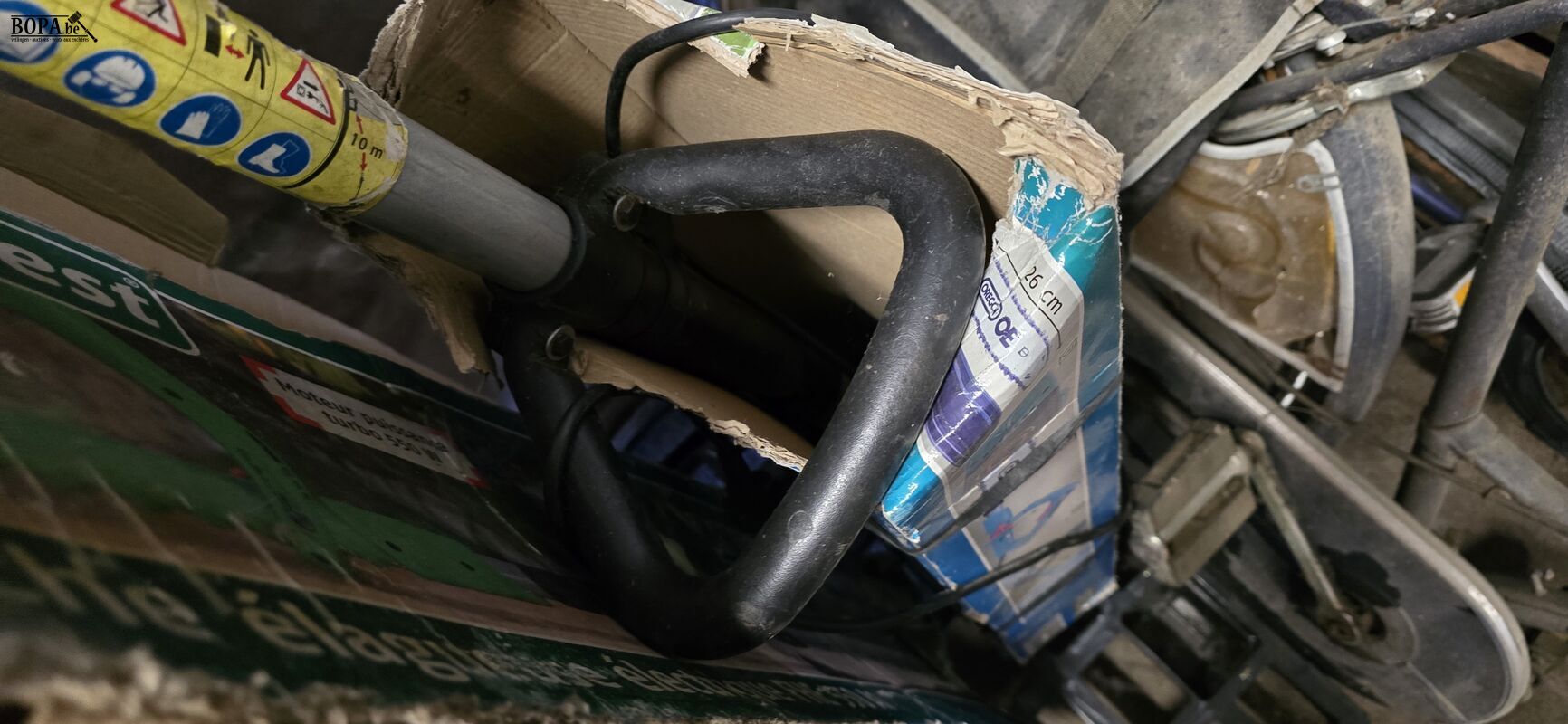 Elektrische Heggenschaar L 2 m – foto 6 – kavel bij BOPA Auctions, Ieper