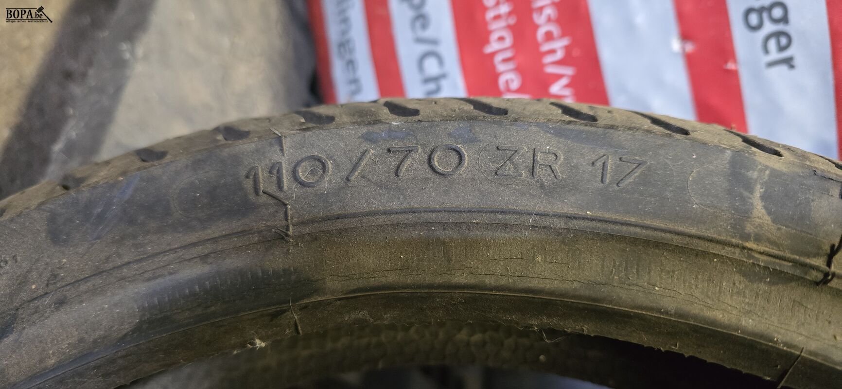 Bromfietsbanden 2 stuks – foto 8 – kavel bij BOPA Auctions, Ieper