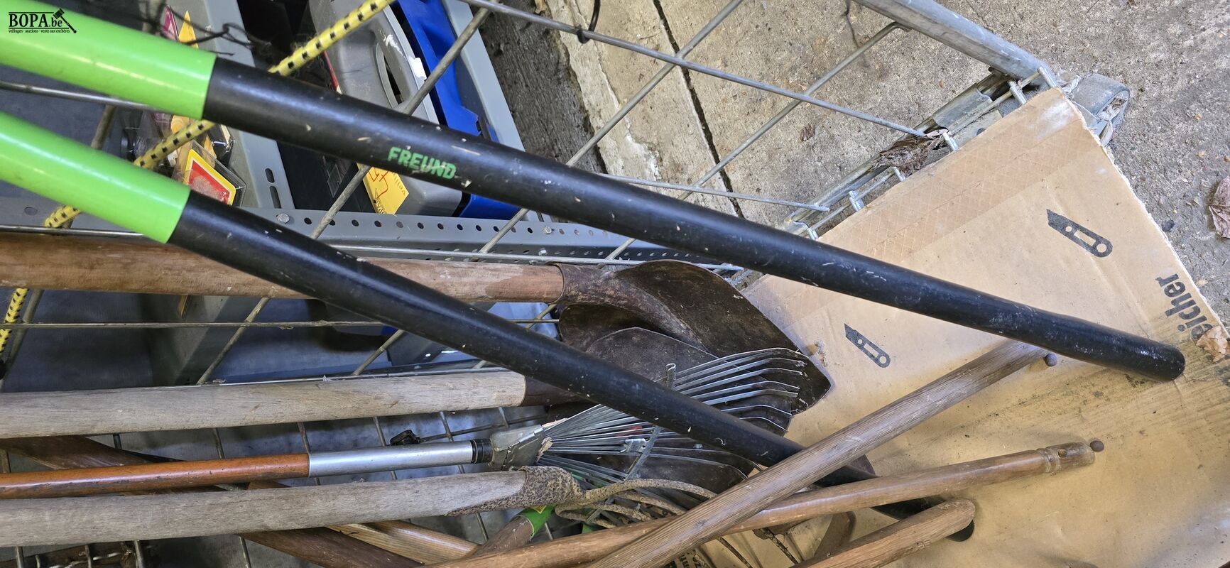 Tuinmateriaal ong 19 stuks – foto 7 – kavel bij BOPA Auctions, Ieper