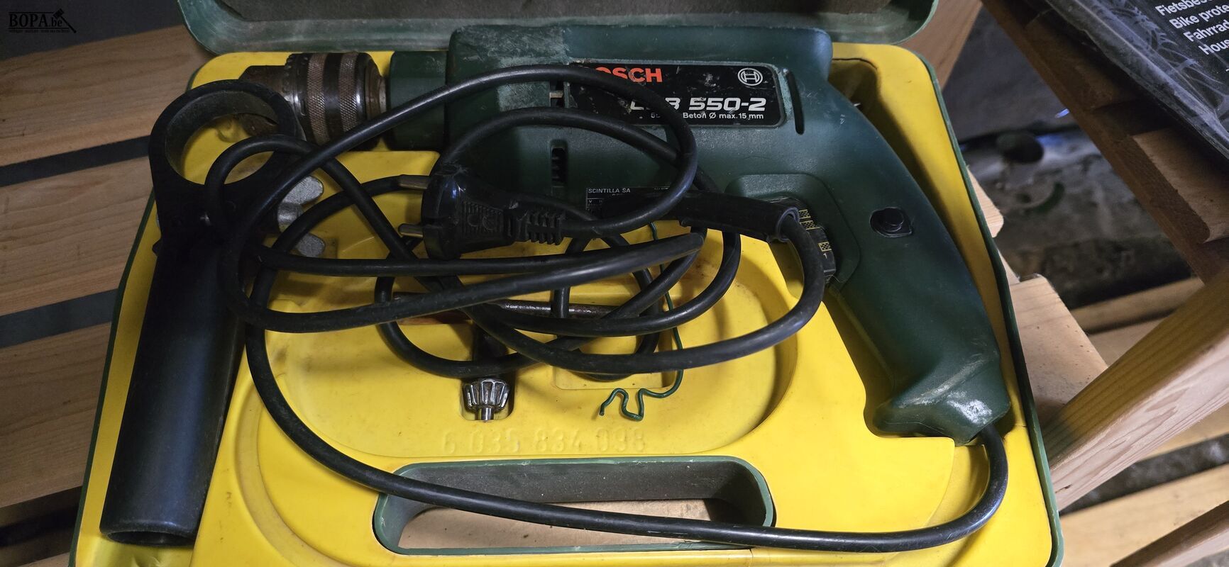 Boormachine Bosch in koffer – foto 3 – kavel bij BOPA Auctions, Ieper