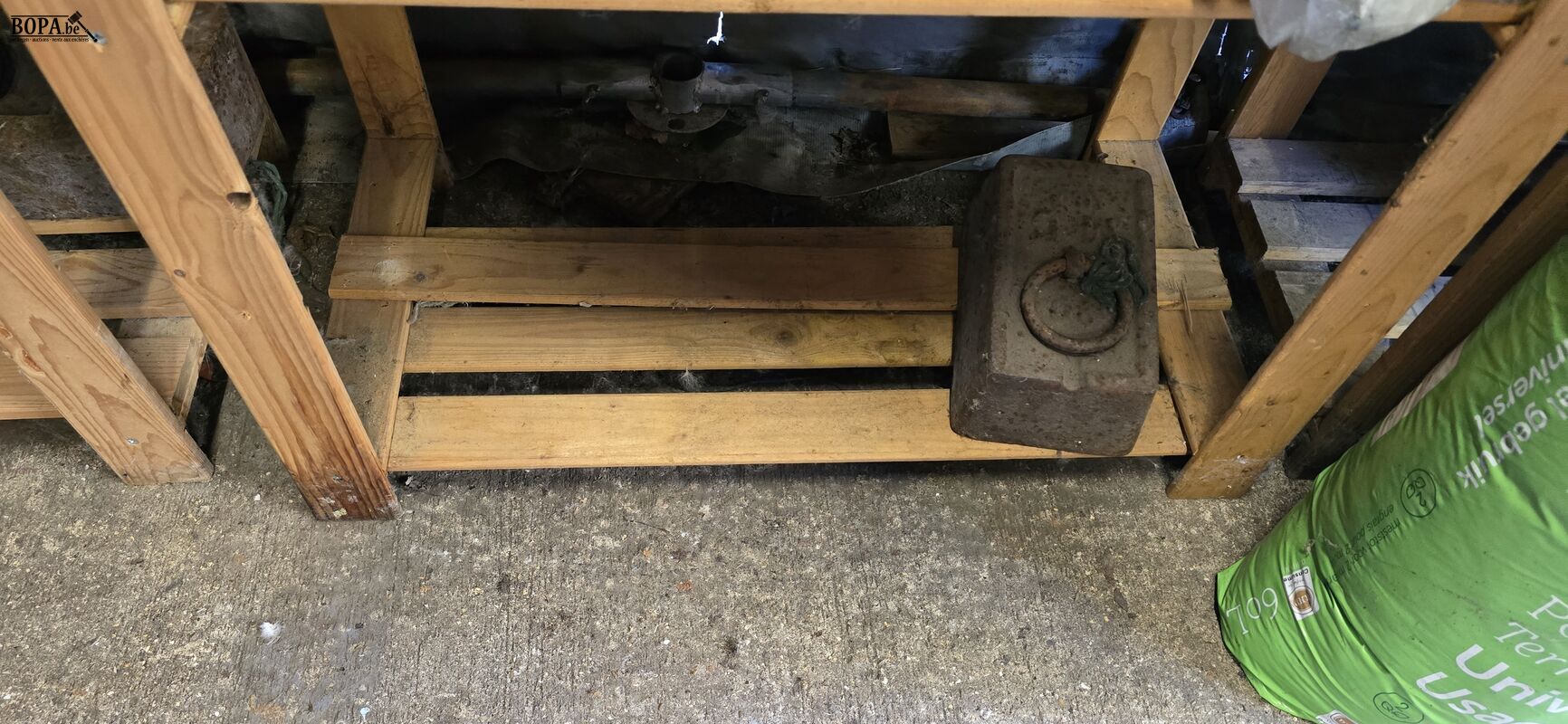 Houten rek 5 legplanken – foto 4 – kavel bij BOPA Auctions, Ieper