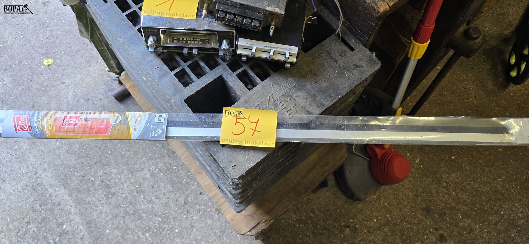 Deurborstel 104 cm – foto 2 – kavel bij BOPA Auctions, Ieper