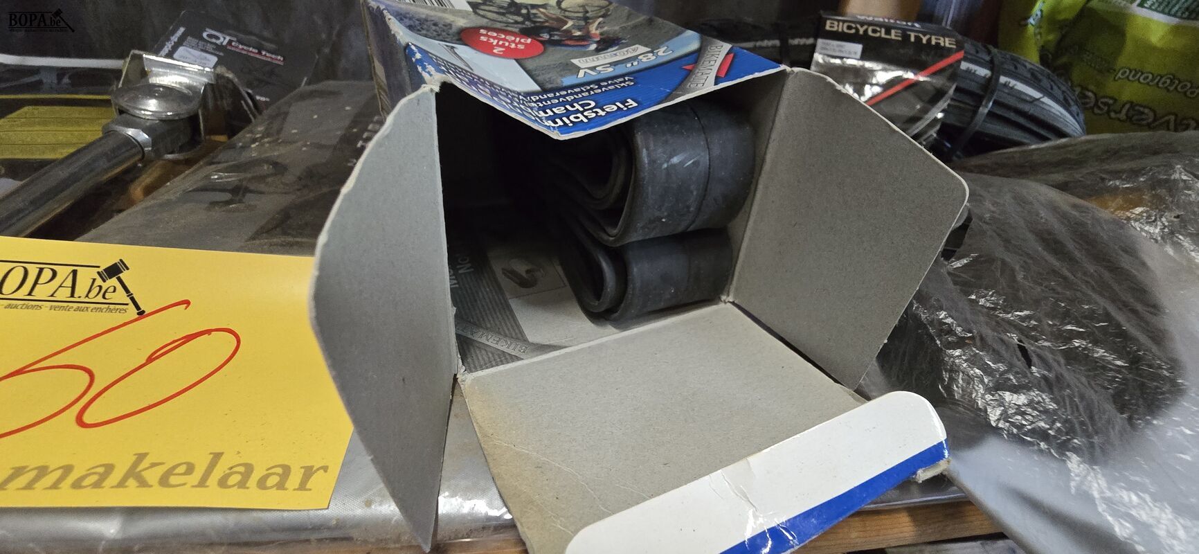 Fiets accessoires 6 stuks – foto 7 – kavel bij BOPA Auctions, Ieper