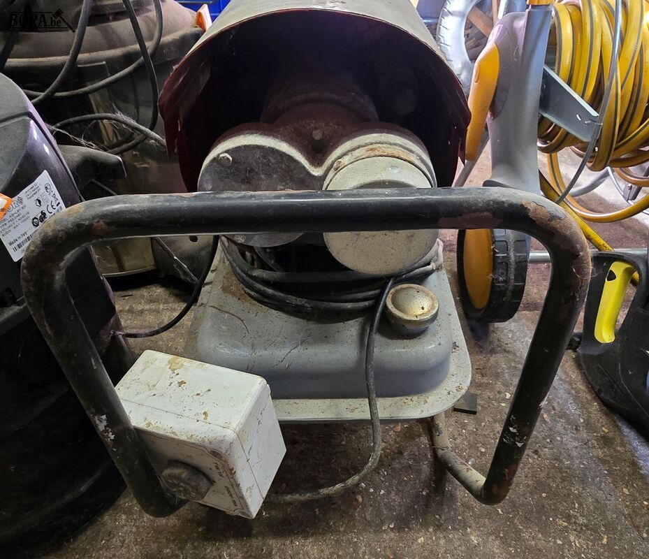 Verwarminstoestel op petrol, merk sial – foto 3 – kavel bij BOPA Auctions, Ieper