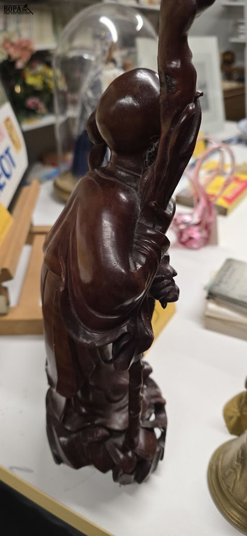 Houten beeldjes 3 stuks – foto 4 – kavel bij BOPA Auctions, Ieper
