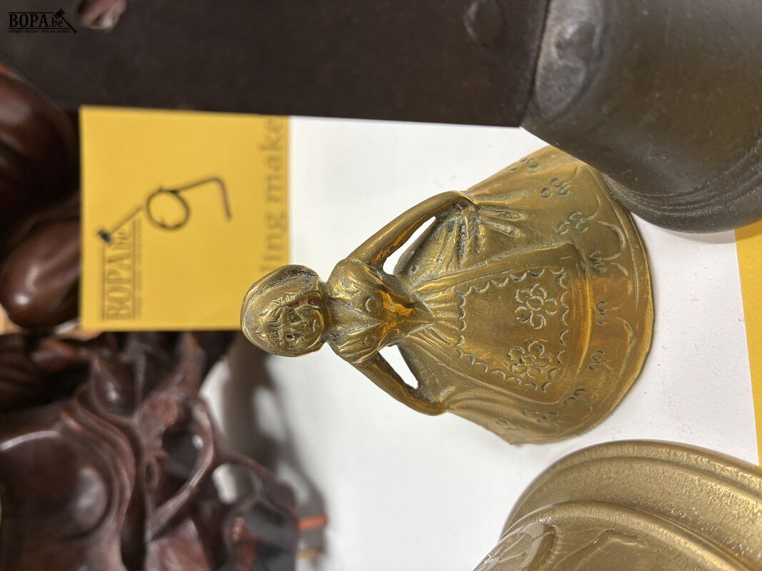 Lot tafelbellen - 3 stuks – foto 3 – kavel bij BOPA Auctions, Ieper