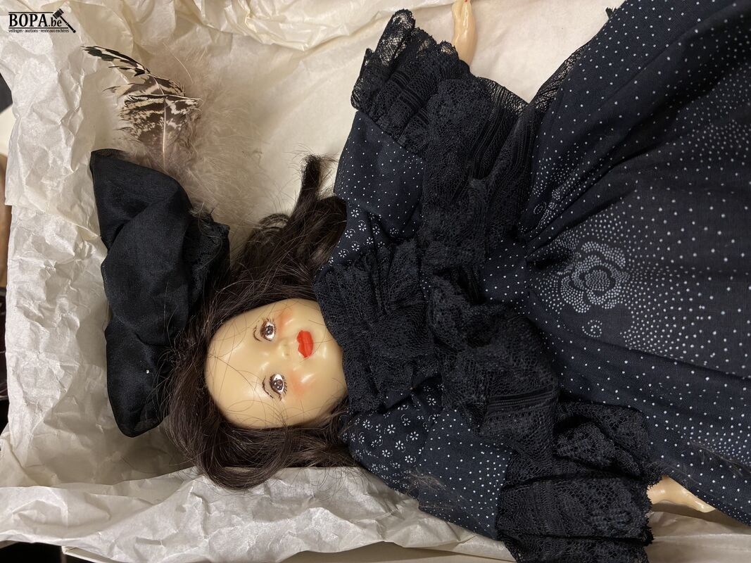 Antieke porseleinen pop met kleine baby-pop – foto 4 – kavel bij BOPA Auctions, Ieper