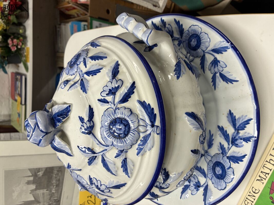 Vintage keramieken soepterrine met schotel – foto 4 – kavel bij BOPA Auctions, Ieper