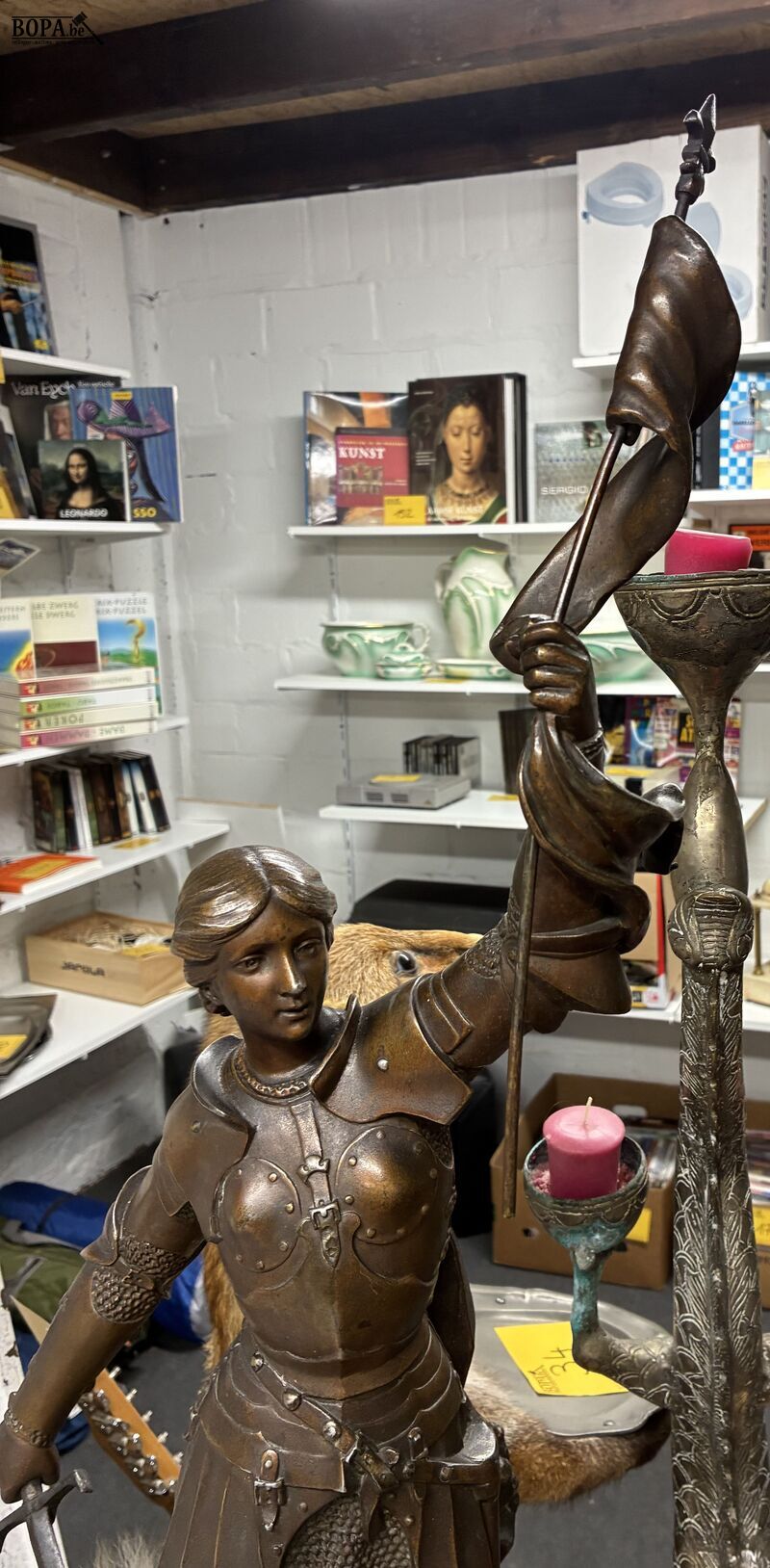 Antieke sculptuur Jeanne d'Arc in gevechtstenue - get – foto 3 – kavel bij BOPA Auctions, Ieper
