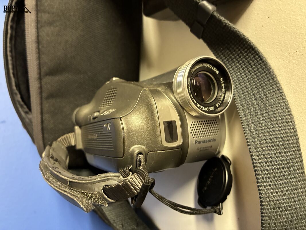 Panasonic video camera met draagtas – foto 3 – kavel bij BOPA Auctions, Ieper