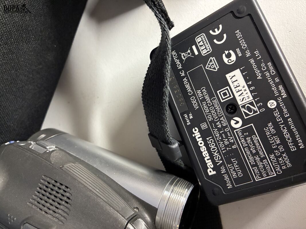 Panasonic video camera met draagtas – foto 4 – kavel bij BOPA Auctions, Ieper