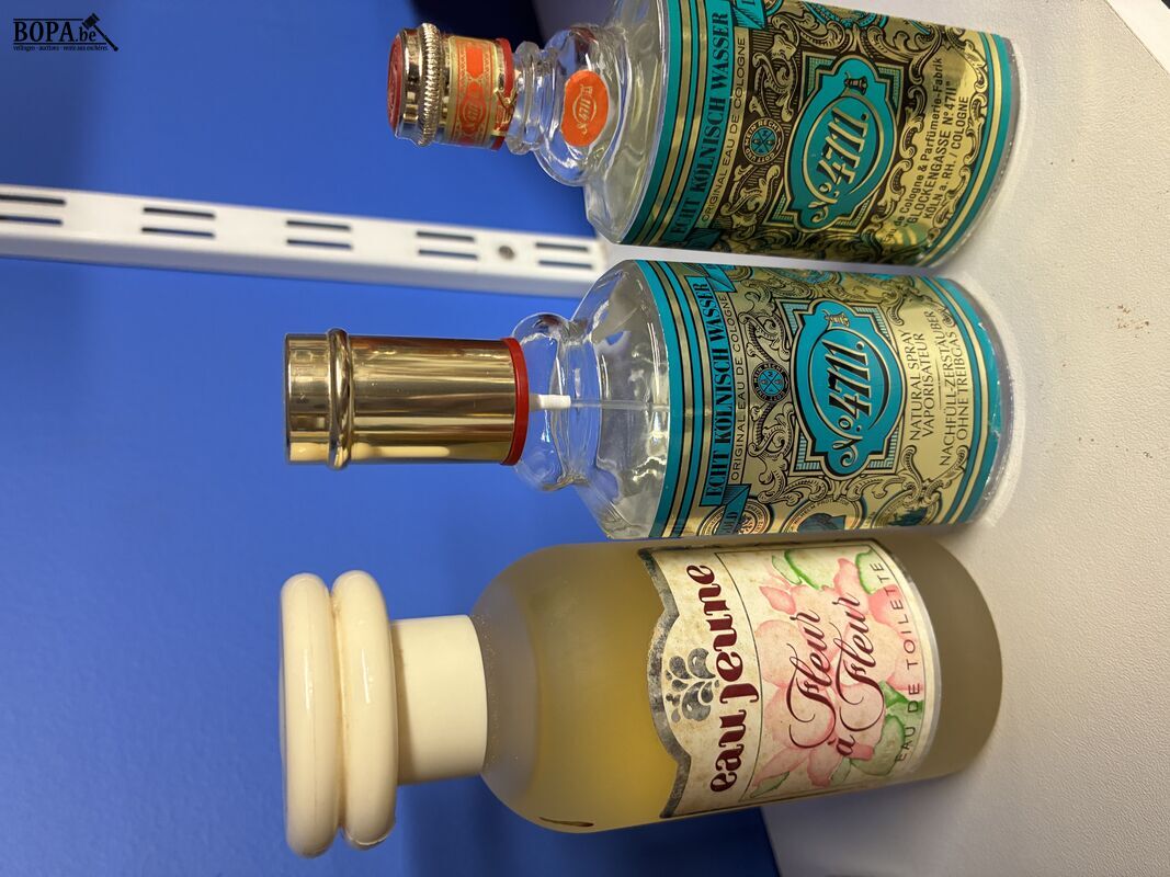 Lot vintage parfum- en eau de cologneflesjs - 7 stuks – foto 5 – kavel bij BOPA Auctions, Ieper