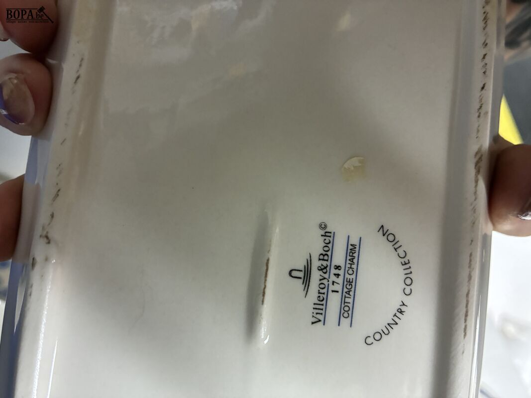 Lot keramiek met stempel – foto 8 – kavel bij BOPA Auctions, Ieper