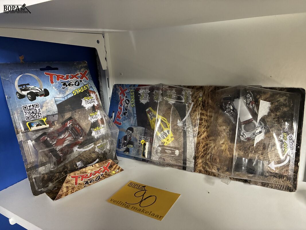 Trixx 360 street - 3 stuks – foto 2 – kavel bij BOPA Auctions, Ieper