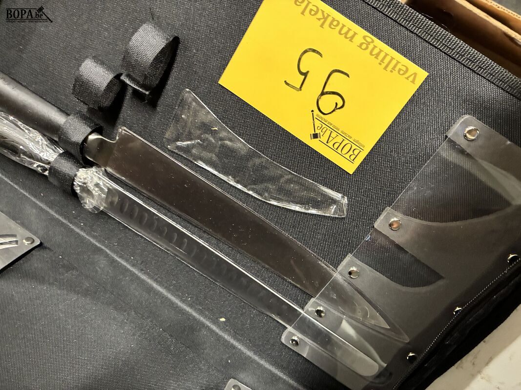 Messenset in draagtas met garantiekaart – foto 4 – kavel bij BOPA Auctions, Ieper