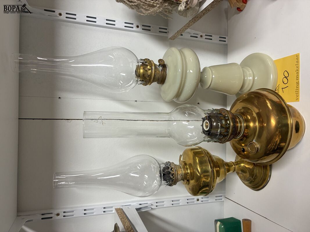 Lot antieke olielampen - 3 stuks – foto 2 – kavel bij BOPA Auctions, Ieper