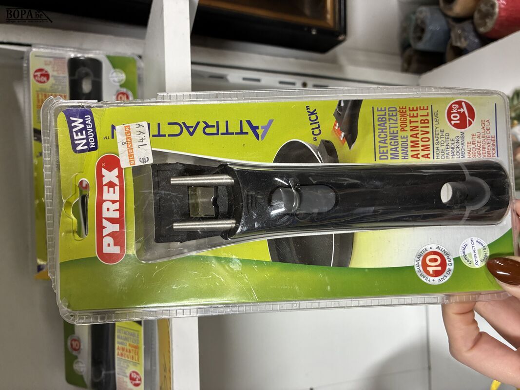 Pyrex afneembaar magn. handvat pan - nieuw - 3 stuks – foto 3 – kavel bij BOPA Auctions, Ieper
