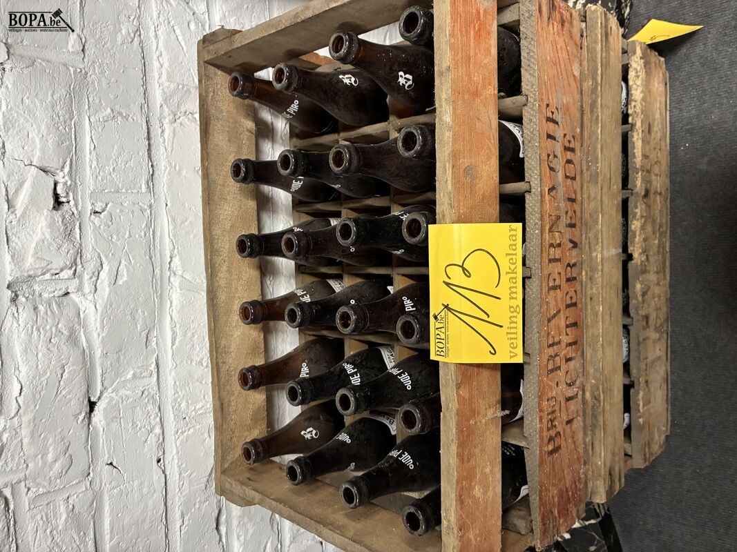Vintage gevulde bierkratten - 2 stuks – foto 2 – kavel bij BOPA Auctions, Ieper