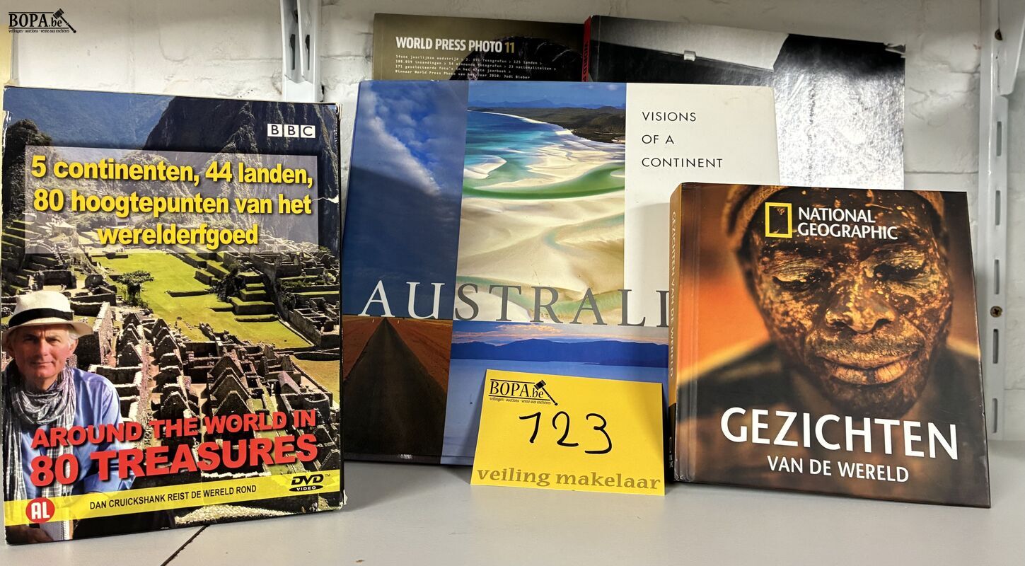 Lot wereldboeken en DVD's - 5 stuks – foto 2 – kavel bij BOPA Auctions, Ieper