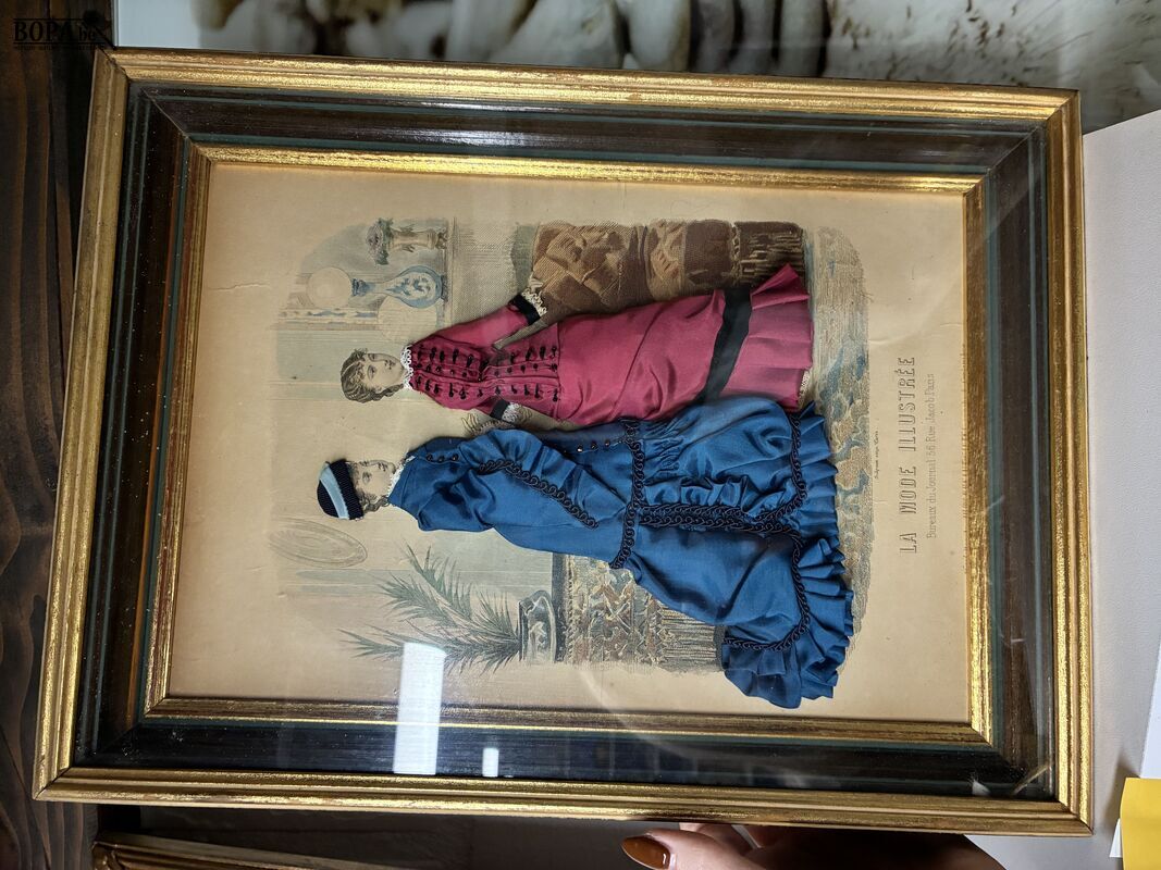 Modegravure in kader – foto 2 – kavel bij BOPA Auctions, Ieper