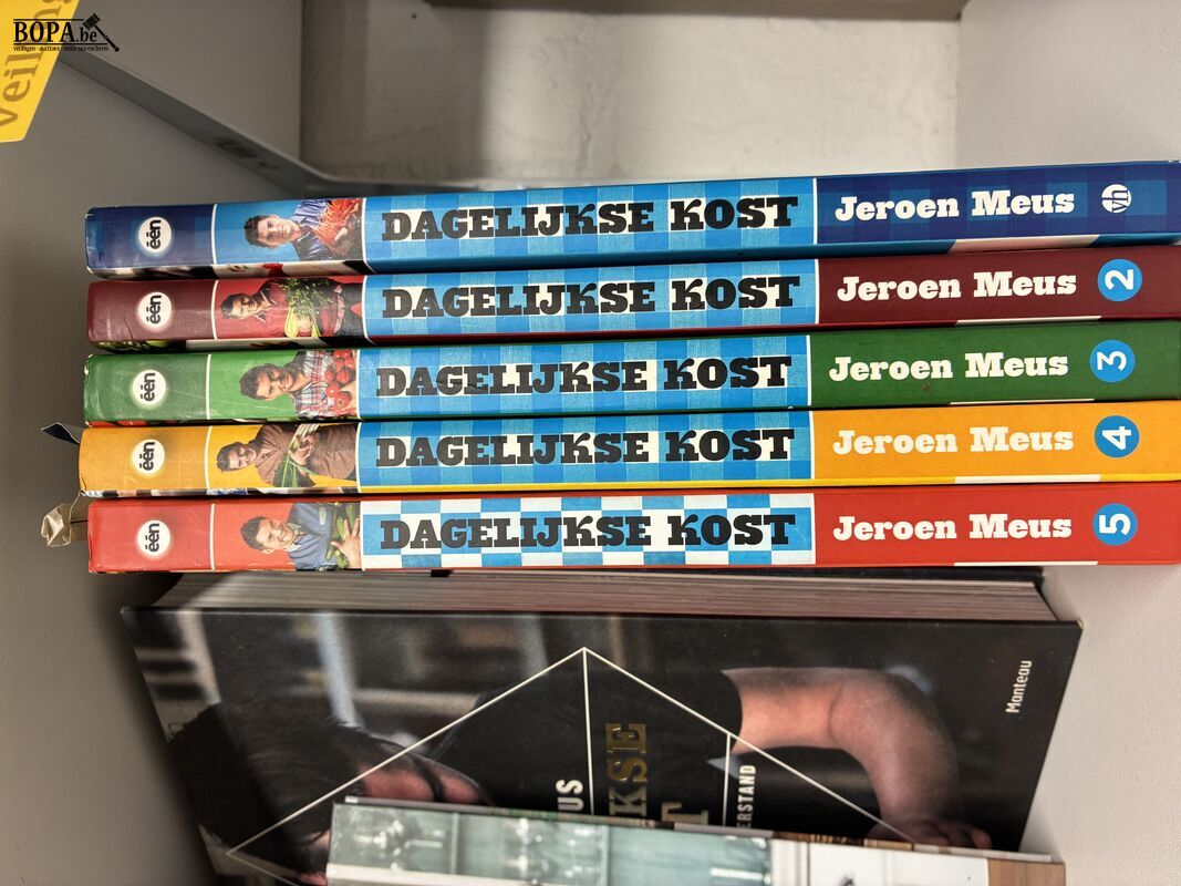 Lot boeken 'Jeroen Meus' - 8 stuks – foto 4 – kavel bij BOPA Auctions, Ieper