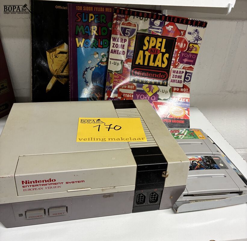 Lot Nintendo console/spellen/boeken – foto 2 – kavel bij BOPA Auctions, Ieper
