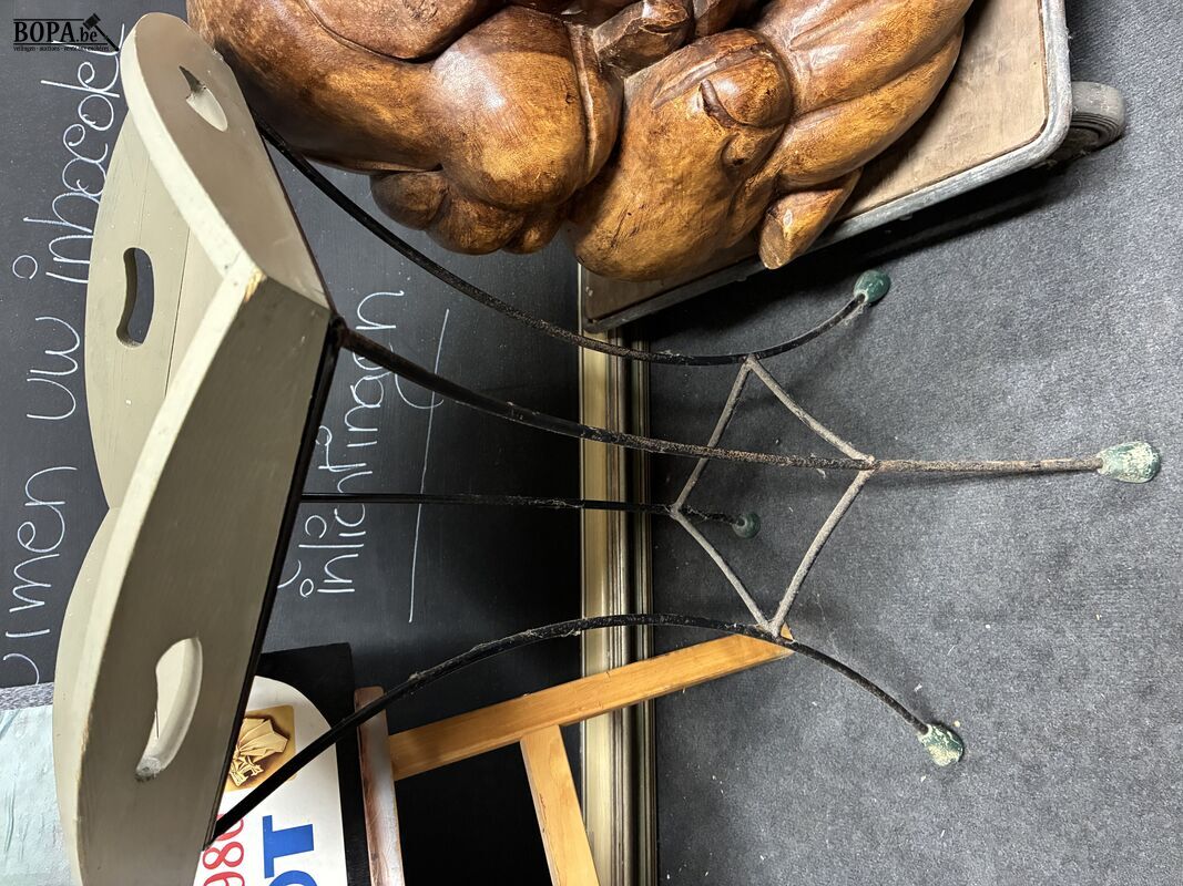 Vintage bijzettafeltje – foto 4 – kavel bij BOPA Auctions, Ieper
