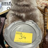Vintage taxidermiepreparaat rode vos - butlermodel – kavel bij BOPA Auctions, Ieper