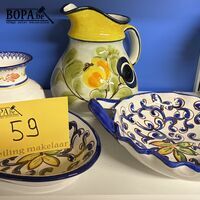 Handgeschilderd keramiek - getekend – kavel bij BOPA Auctions, Ieper