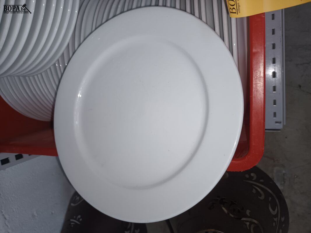 Horeca borden. 58 stuks – foto 4 – kavel bij BOPA Auctions, Ieper