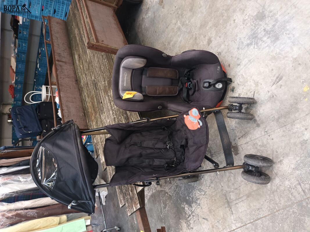 Kinderbuggy en autostoel – foto 2 – kavel bij BOPA Auctions, Ieper